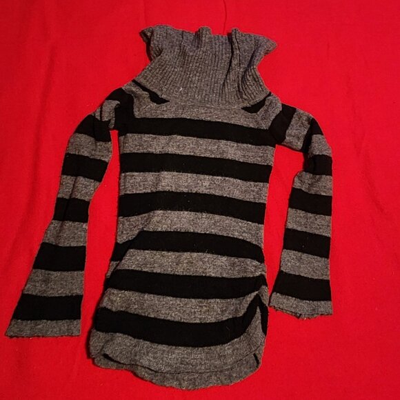 Love Rocks Ladies Small wide neck shirt - Picture 2 of 3